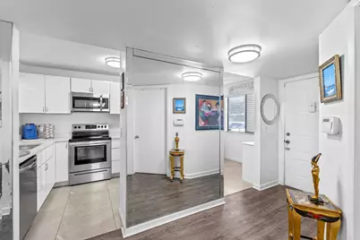 3138 Via Poinciana #116, Lake Worth, FL 33467 - Photo 4