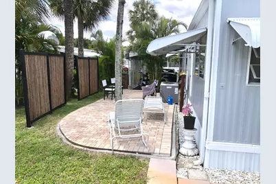 610 Frangipani Lane, Deerfield Beach, FL 33442 - Photo 4