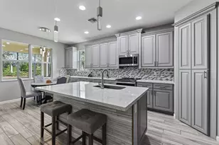 11447 SW Lake Park Dr, Port Saint Lucie, FL 34987 - Photo 10