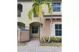 253 Lake Monterey Cir, Boynton Beach, FL 33426 - Photo 2