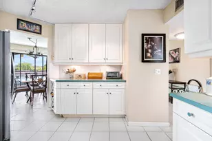 5751 Camino Del Sol, Boca Raton, FL 33433 - Photo 8