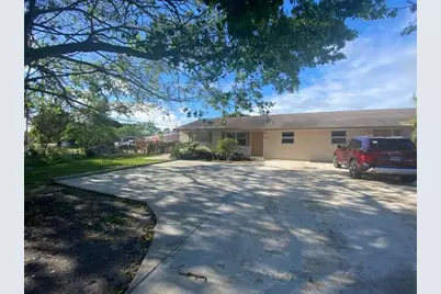 1369 Sunset Road S, Palm Springs, FL 33406 - Photo 2