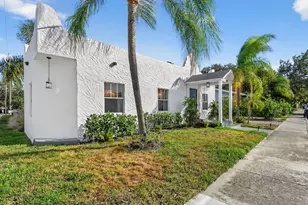 404 S M St, Lake Worth Beach, FL 33460 - Photo 1