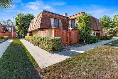 1402 Nebraska Avenue #13, Fort Pierce, FL 34950 - Photo 28