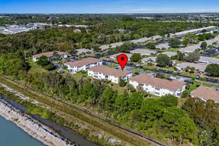 1203 S Lakes End Dr, Fort Pierce, FL 34982 - Photo 12