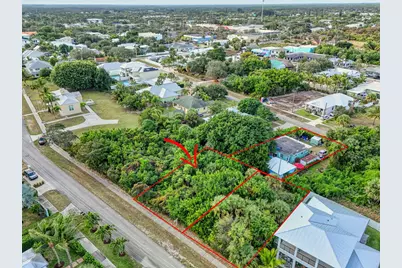 9156 SE Mars Street, Hobe Sound, FL 33455 - Photo 10