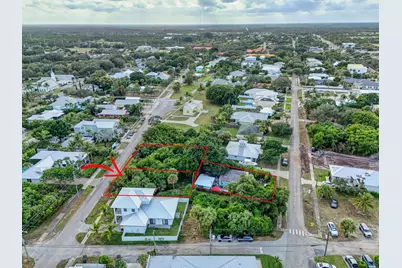 9156 SE Mars Street, Hobe Sound, FL 33455 - Photo 16