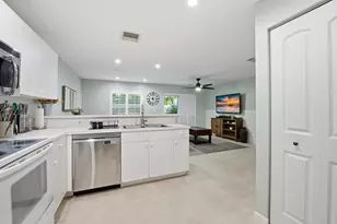 5292 Pine Meadows Rd, Lake Worth, FL 33463 - Photo 8