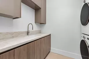 1099 NE 4th Ave, Boca Raton, FL 33432 - Photo 70