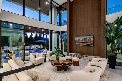 1099 NE 4th Avenue, Boca Raton, FL 33432 - Photo 8