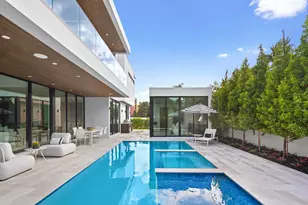 1099 NE 4th Ave, Boca Raton, FL 33432 - Photo 16