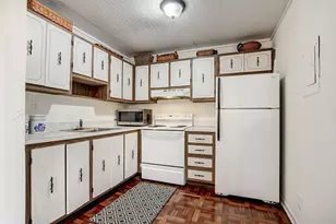 42 Burgundy A, Delray Beach, FL 33484 - Photo 12