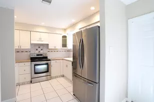 101 Shoreview Dr, Greenacres, FL 33463 - Photo 10