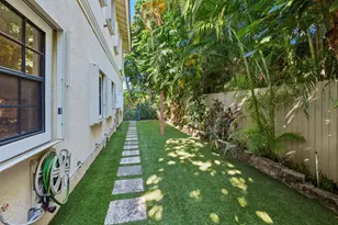 206 Queens Ln, Palm Beach, FL 33480 - Photo 30