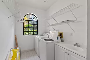 206 Queens Ln, Palm Beach, FL 33480 - Photo 24