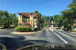 4942 Leeward Ln, Dania Beach, FL 33004 - Photo 2