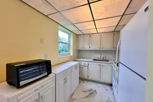 14 Bedford A, West Palm Beach, FL 33417 - Photo 4