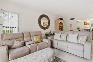 1102 Green Pine Blvd, West Palm Beach, FL 33409 - Photo 8