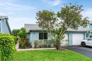 3795 Island Club Cir E, Lake Worth, FL 33462 - Photo 2