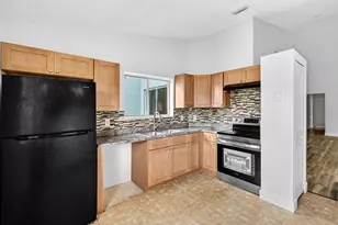 3795 Island Club Cir E, Lake Worth, FL 33462 - Photo 14