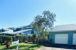 3795 Island Club Cir E, Lake Worth Beach, FL 33462 - Photo 2