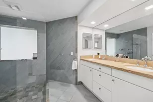 660 Forsyth St, Boca Raton, FL 33487 - Photo 16