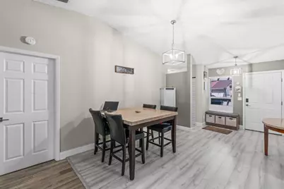 18 Winchmore Lane, Boynton Beach, FL 33426 - Photo 10