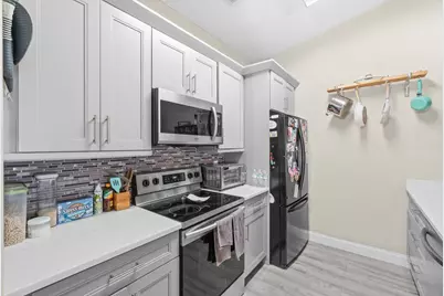 18 Winchmore Lane, Boynton Beach, FL 33426 - Photo 14