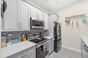 18 Winchmore Ln, Boynton Beach, FL 33426 - Photo 14