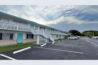 2102 Lake Osborne Drive #15, Lake Worth Beach, FL 33461 - Photo 22