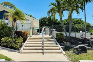 2102 Lake Osborne Dr, Lake Worth Beach, FL 33461 - Photo 16