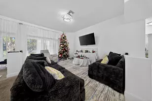 113 Egret Cir, Greenacres, FL 33413 - Photo 14