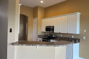 331 NW Somerset Cir, Port Saint Lucie, FL 34983 - Photo 6