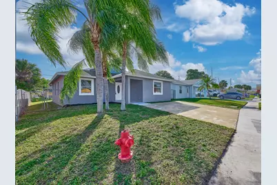 1549 W 19th Street, Riviera Beach, FL 33404 - Photo 1