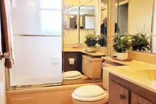 7688 NW 18th St, Margate, FL 33063 - Photo 20