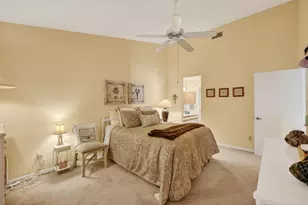 2540 SE Tropical East Circle E, Port Saint Lucie, FL 34952 - Photo 14