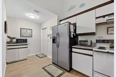 2540 SE Tropical East Circle E, Port Saint Lucie, FL 34952 - Photo 12