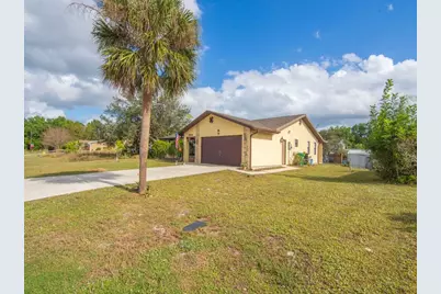 2543 SE Price Court, Port Saint Lucie, FL 34953 - Photo 4
