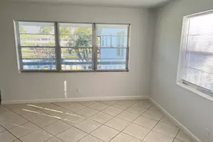 162 Camden G, West Palm Beach, FL 33417 - Photo 10