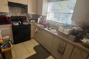 812 N 21st St, Fort Pierce, FL 34950 - Photo 6