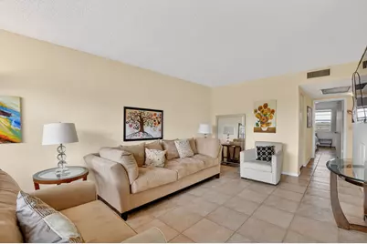 4008 Hythe A, Boca Raton, FL 33434 - Photo 10