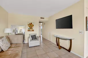 4008 Hythe A, Boca Raton, FL 33434 - Photo 10