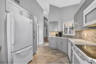 22658 Meridiana Drive, Boca Raton, FL 33433 - Photo 8