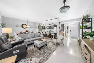8057 Aberdeen Dr, Boynton Beach, FL 33472 - Photo 6
