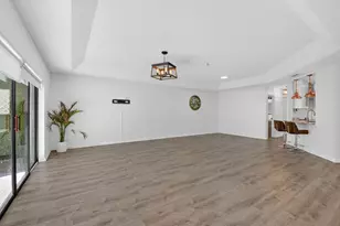 9074 Chatsworth Cascades, Boca Raton, FL 33434 - Photo 6