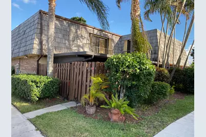 1011 Springdale Circle, Palm Springs, FL 33461 - Photo 1