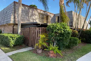 1011 Springdale Cir, Palm Springs, FL 33461 - Photo 1