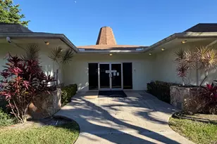 300 Village Green Cir S, Lake Worth Beach, FL 33461 - Photo 22