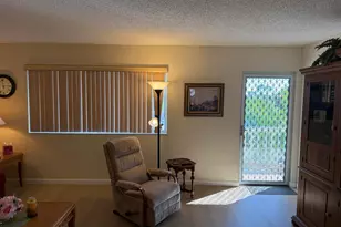 300 Village Green Cir S, Lake Worth Beach, FL 33461 - Photo 12