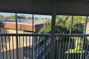 300 Village Green Cir S, Lake Worth Beach, FL 33461 - Photo 36